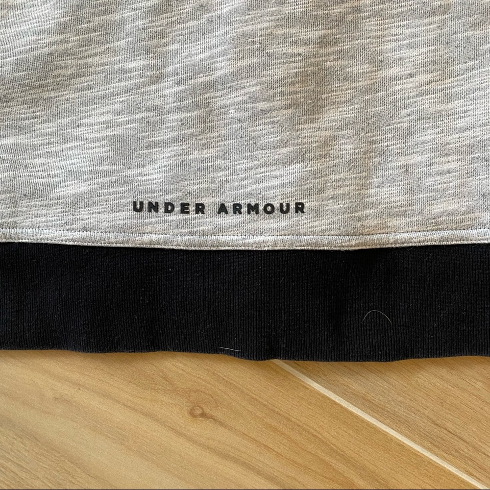 UNDER ARMOUR~LONG SLEEVE~ZIP FRONT HOODIE~MEDIUM - Picture 8 of 8